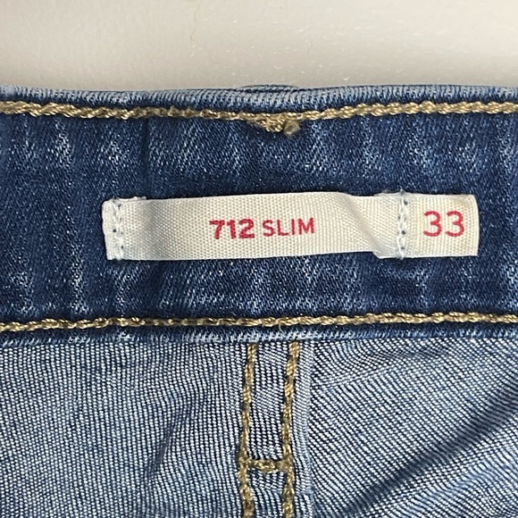 712slim Size 33 Levi’s - Picture 2 of 4